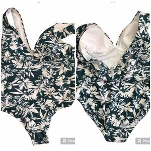 Kona Sol  New XL Tropical Halter Style V Neck One Piece Swimsuit Bathing Suit
